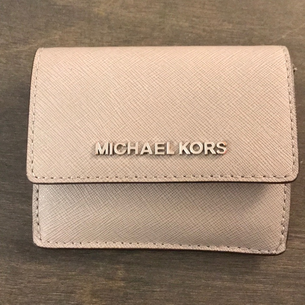 Michael Kors mini wallet